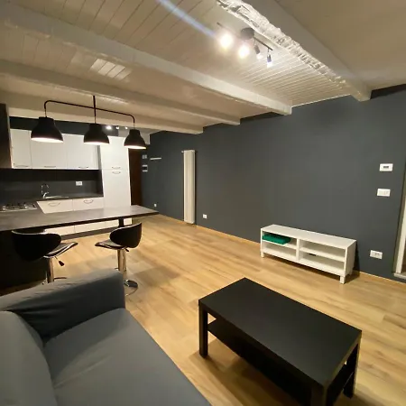 Home Monviso - Via Roma Apartament *